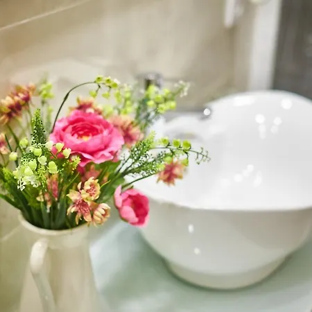 Bed and breakfast Silk 4*