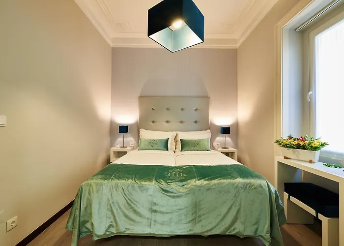 Silk Bed & Breakfast 4*